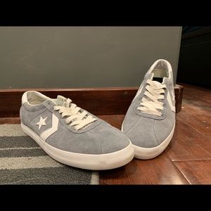 NWOT Men’s Grey Suede Converse.